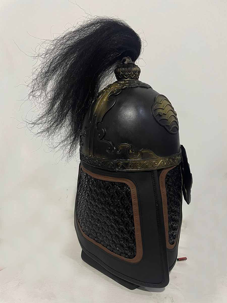 Real Armor Helmet Men Chinese  - Men Accessories H&M 评论和价格