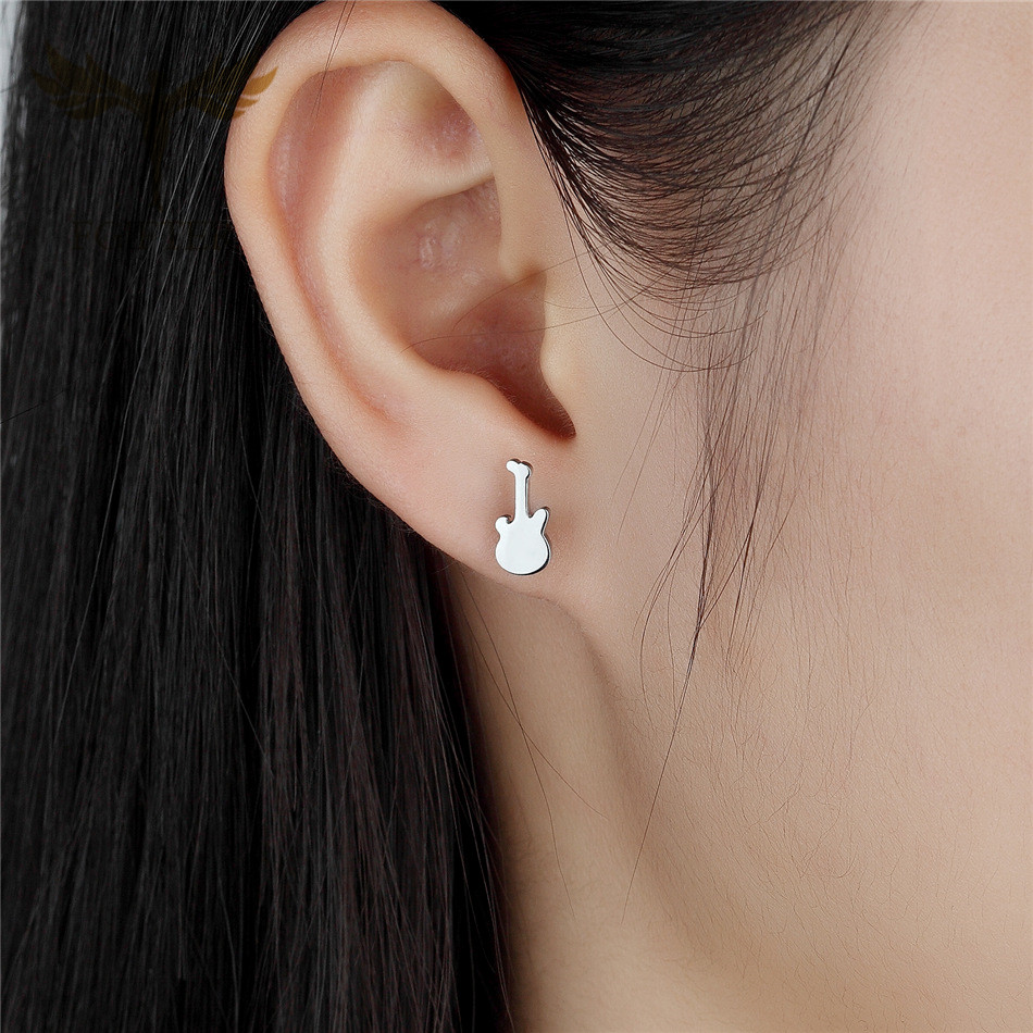 12 Pairs Music Guitar Earrings - Men Accessories Store 评论和价格